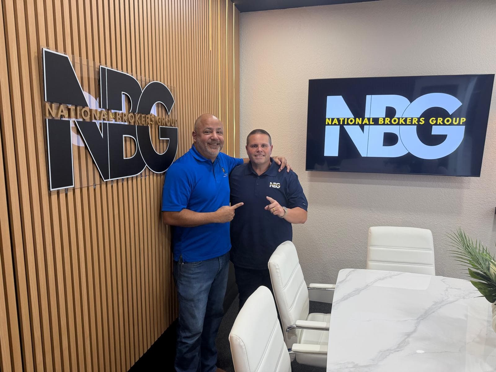 Liderazgo NBG Latino en las oficinas de National Brokers Group